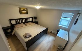Artistic Apartment Near Downtown